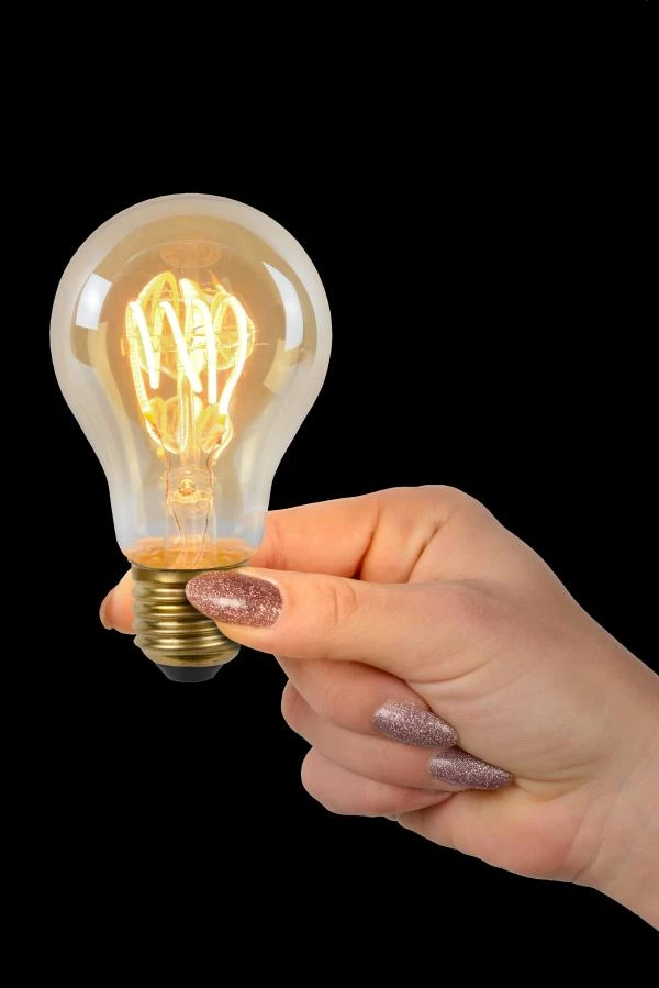 Lucide A60 TWILIGHT SENSOR - Glühfadenlampe - Ø 6 cm - LED - E27 - 1x4W 2200K - Tag/Nacht-Sensor - Amber - Atmosphäre 1